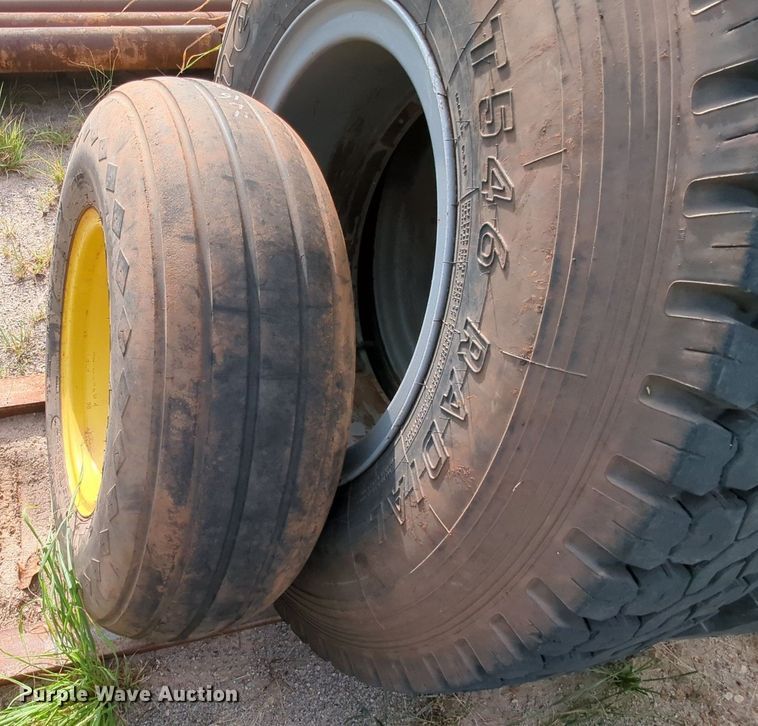 image for item MY9857 (5) tires and wheels