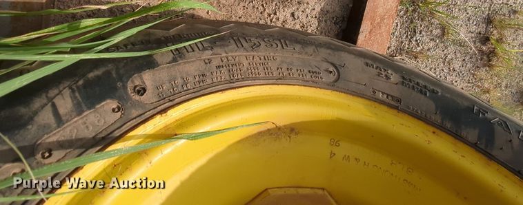 image for item MY9857 (5) tires and wheels