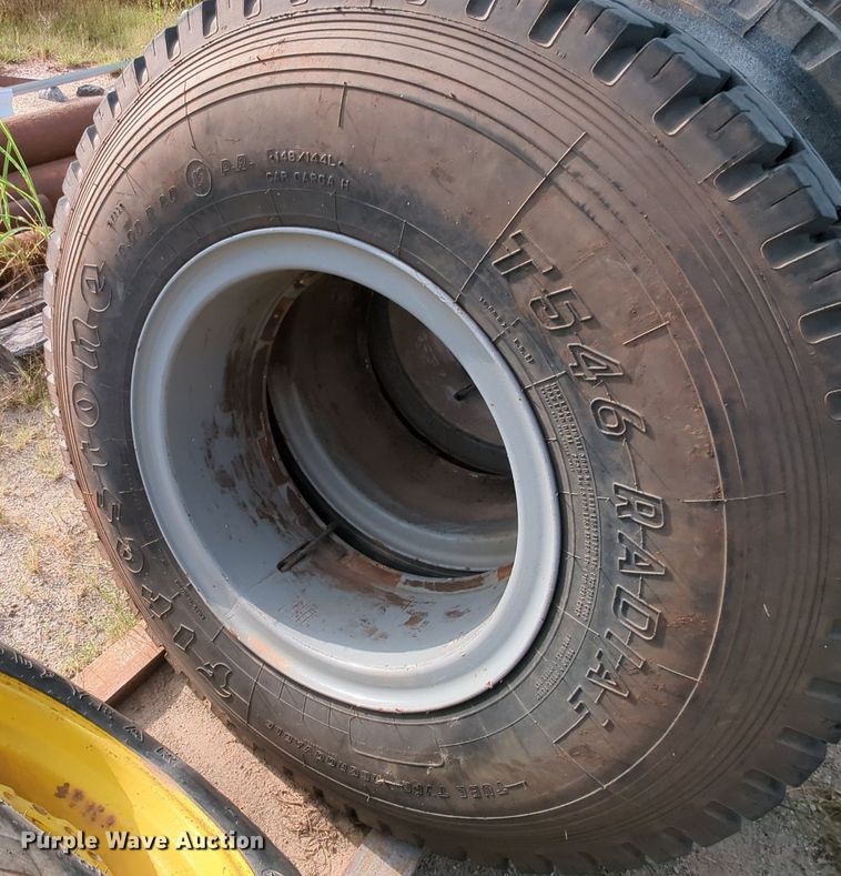 image for item MY9857 (5) tires and wheels