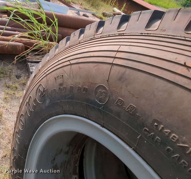 image for item MY9857 (5) tires and wheels