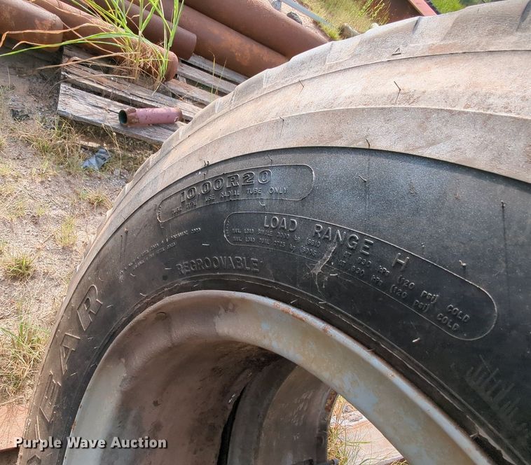 image for item MY9857 (5) tires and wheels