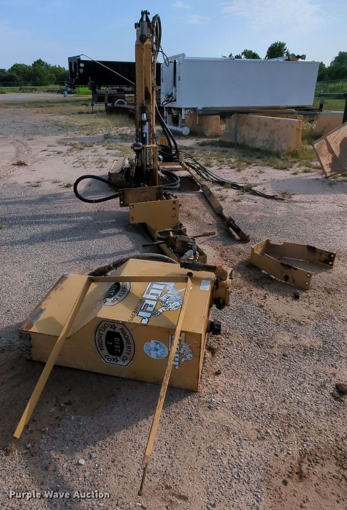 image for item MY9858 Tiger  side boom rotary mower