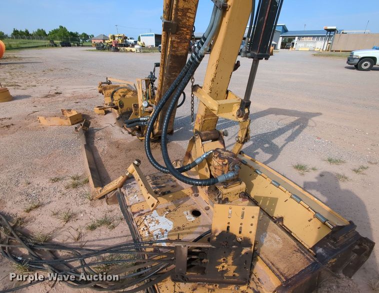 image for item MY9858 Tiger  side boom rotary mower