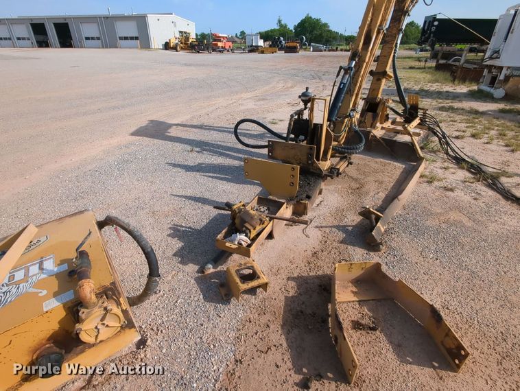 image for item MY9858 Tiger  side boom rotary mower