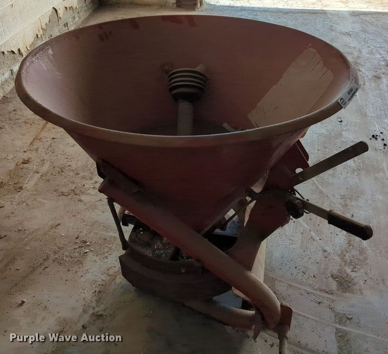 image for item MY9861 Cosmo 180  spreader