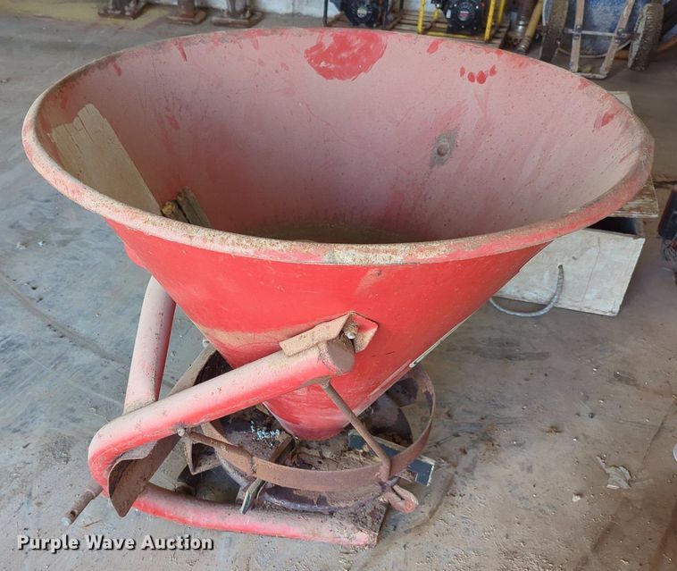 image for item MY9861 Cosmo 180  spreader