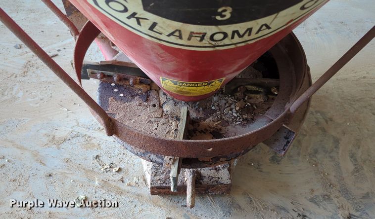 image for item MY9861 Cosmo 180  spreader