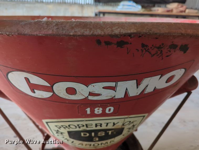 image for item MY9861 Cosmo 180  spreader