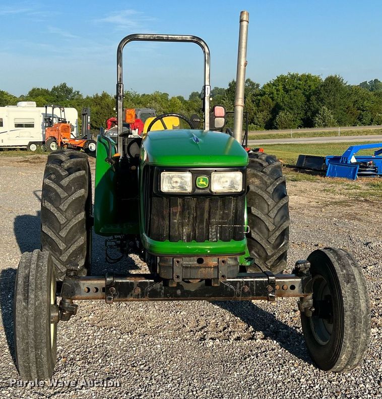 image for item NA9030 2006 John  Deere 5325  tractor