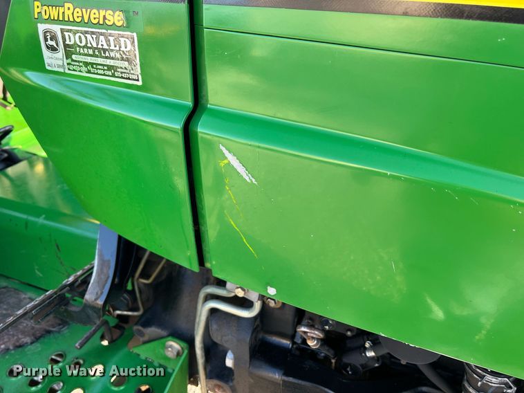 image for item NA9030 2006 John  Deere 5325  tractor