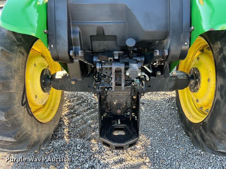 image for item NA9030 2006 John  Deere 5325  tractor