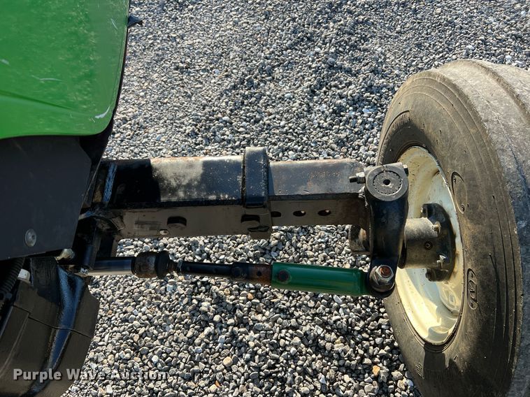 image for item NA9030 2006 John  Deere 5325  tractor