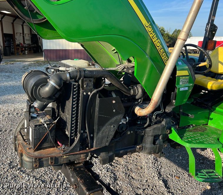 image for item NA9030 2006 John  Deere 5325  tractor