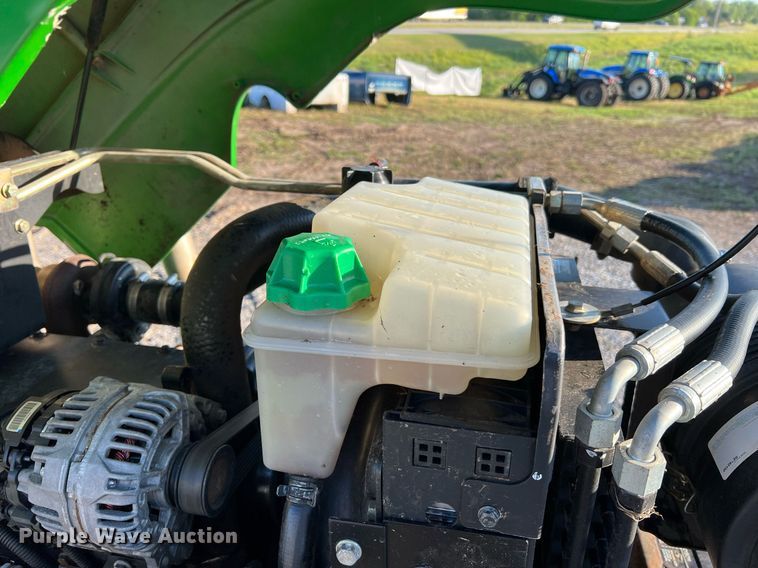 image for item NA9030 2006 John  Deere 5325  tractor