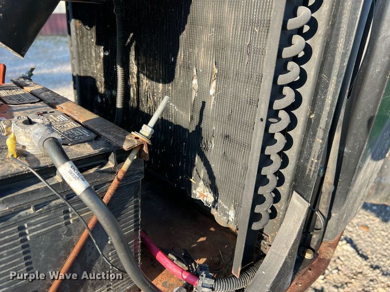 image for item NA9030 2006 John  Deere 5325  tractor