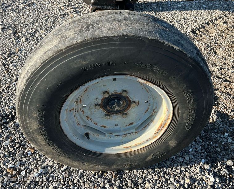 image for item NA9030 2006 John  Deere 5325  tractor