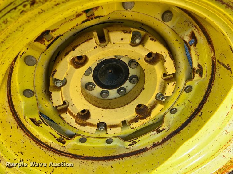 image for item NA9030 2006 John  Deere 5325  tractor