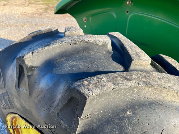 image for item NA9030 2006 John  Deere 5325  tractor