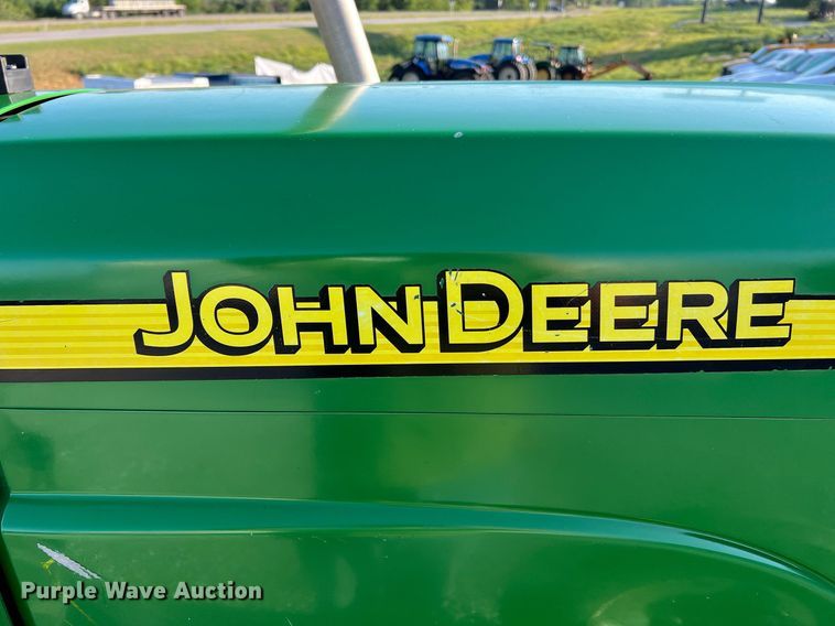 image for item NA9030 2006 John  Deere 5325  tractor