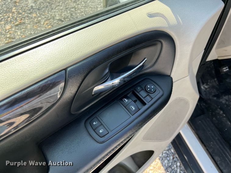 image for item NA9032 2015 Dodge Ram Cargo Van  van