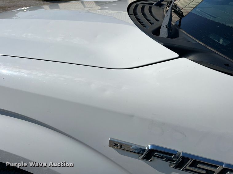 image for item NA9033 2009 Ford F150 XL  SuperCab pickup truck