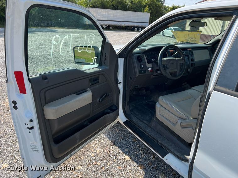 image for item NA9033 2009 Ford F150 XL  SuperCab pickup truck