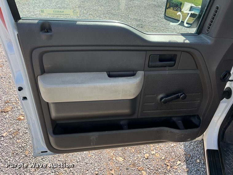 image for item NA9033 2009 Ford F150 XL  SuperCab pickup truck