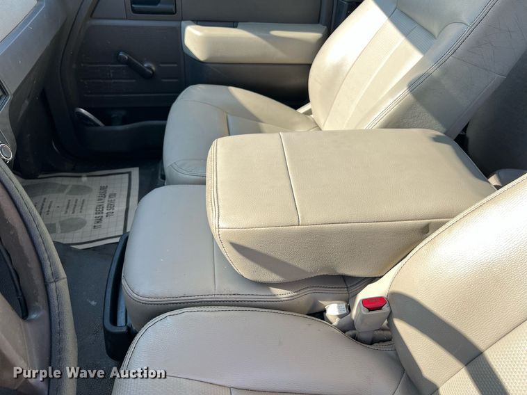 image for item NA9033 2009 Ford F150 XL  SuperCab pickup truck