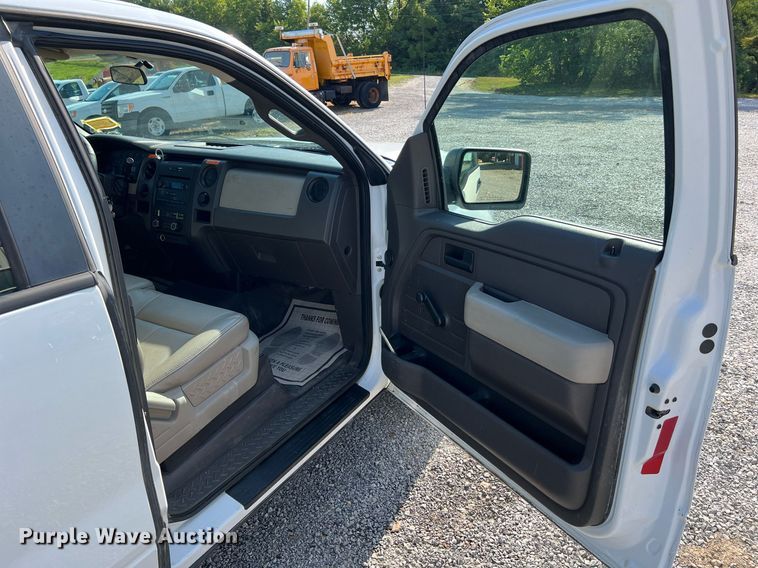 image for item NA9033 2009 Ford F150 XL  SuperCab pickup truck