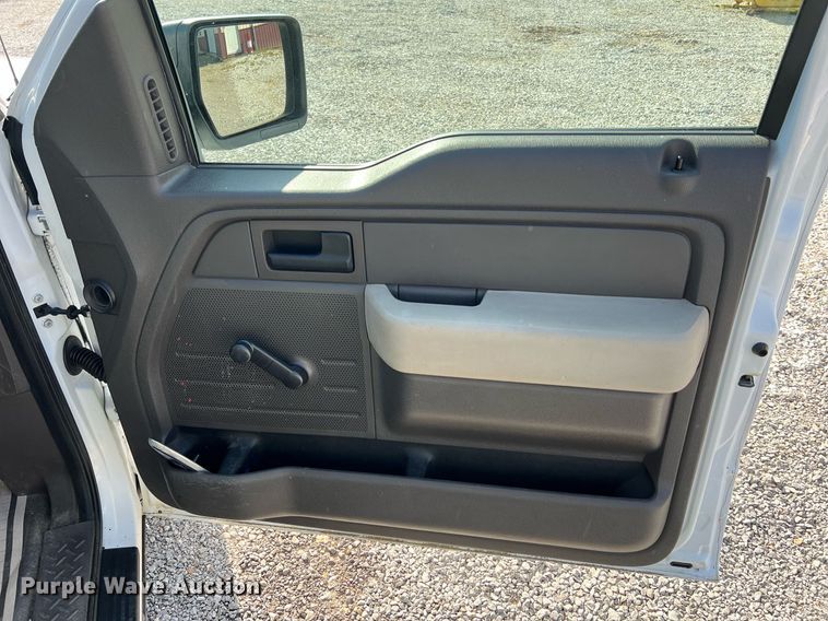 image for item NA9033 2009 Ford F150 XL  SuperCab pickup truck