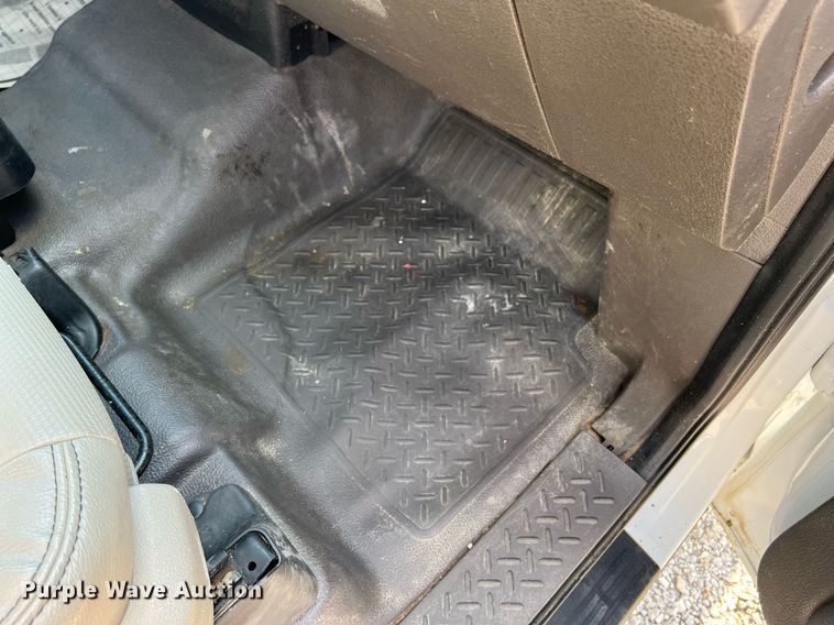 image for item NA9033 2009 Ford F150 XL  SuperCab pickup truck