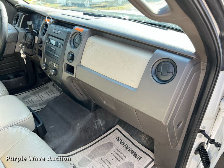 image for item NA9033 2009 Ford F150 XL  SuperCab pickup truck