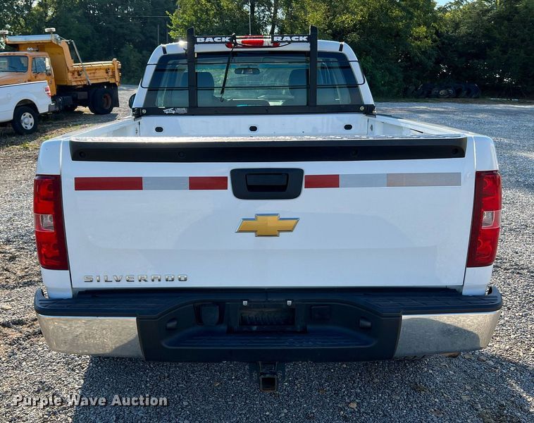 image for item NA9038 2013 Chevrolet Silverado  1500  Ext. Cab pickup truck
