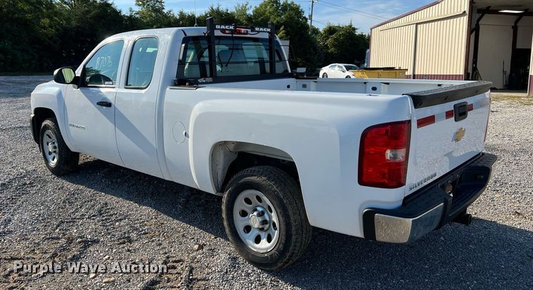 image for item NA9038 2013 Chevrolet Silverado  1500  Ext. Cab pickup truck
