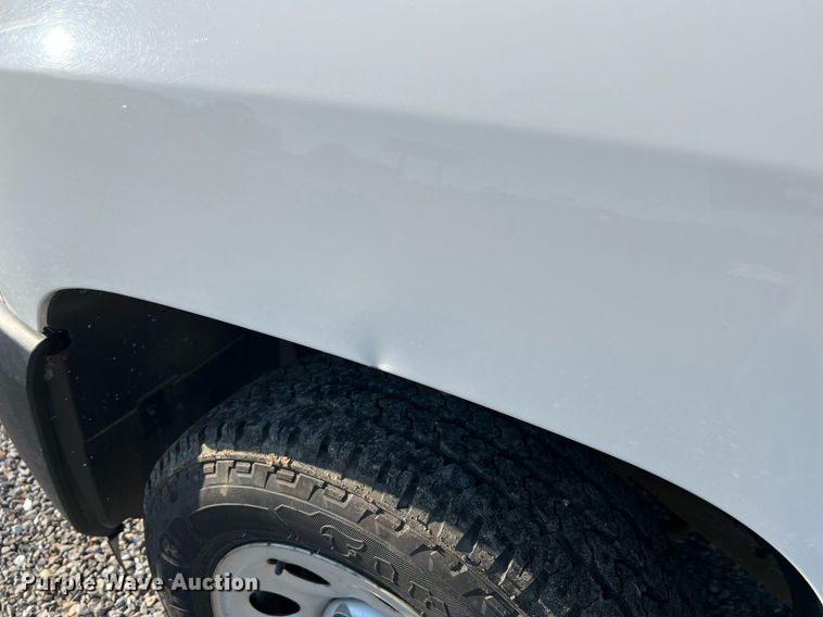 image for item NA9038 2013 Chevrolet Silverado  1500  Ext. Cab pickup truck