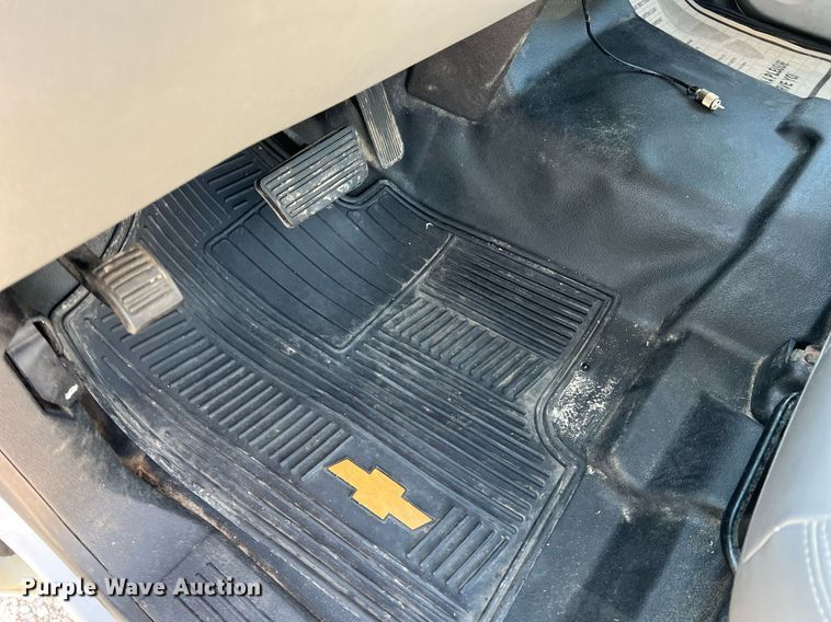 image for item NA9038 2013 Chevrolet Silverado  1500  Ext. Cab pickup truck