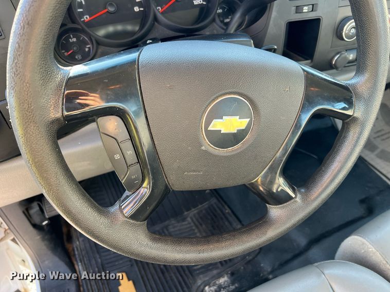 image for item NA9038 2013 Chevrolet Silverado  1500  Ext. Cab pickup truck