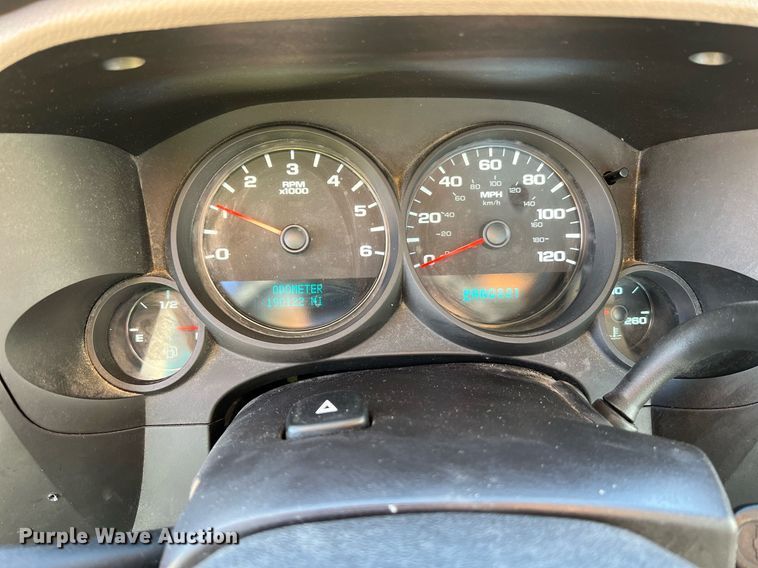 image for item NA9038 2013 Chevrolet Silverado  1500  Ext. Cab pickup truck