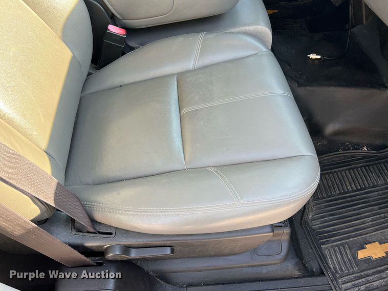 image for item NA9038 2013 Chevrolet Silverado  1500  Ext. Cab pickup truck