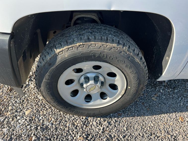 image for item NA9038 2013 Chevrolet Silverado  1500  Ext. Cab pickup truck