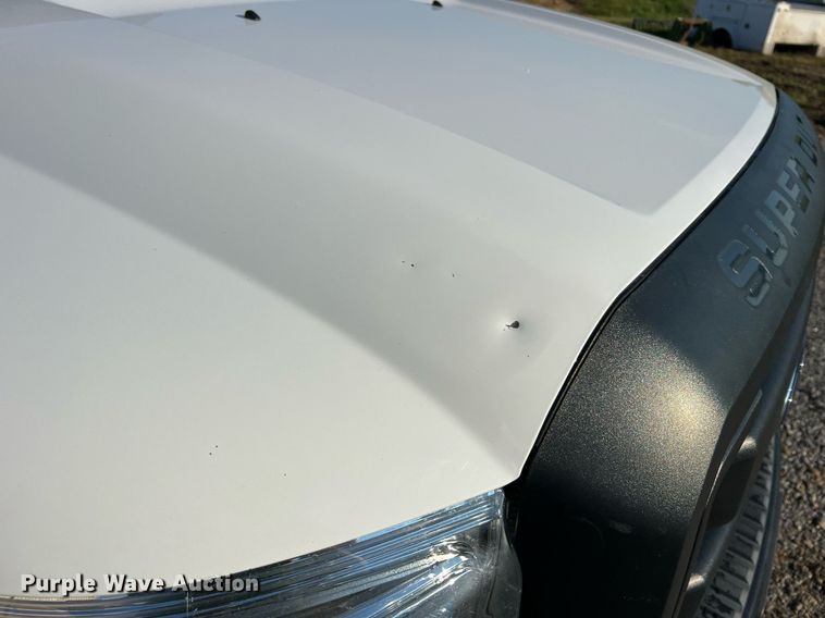 image for item NA9039 2015  Ford F250 Super Duty XL  flatbed pickup truck