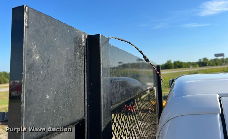 image for item NA9039 2015  Ford F250 Super Duty XL  flatbed pickup truck