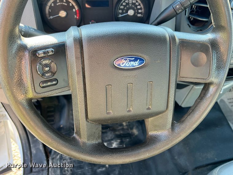 image for item NA9039 2015  Ford F250 Super Duty XL  flatbed pickup truck