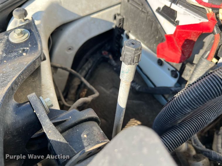 image for item NA9039 2015  Ford F250 Super Duty XL  flatbed pickup truck