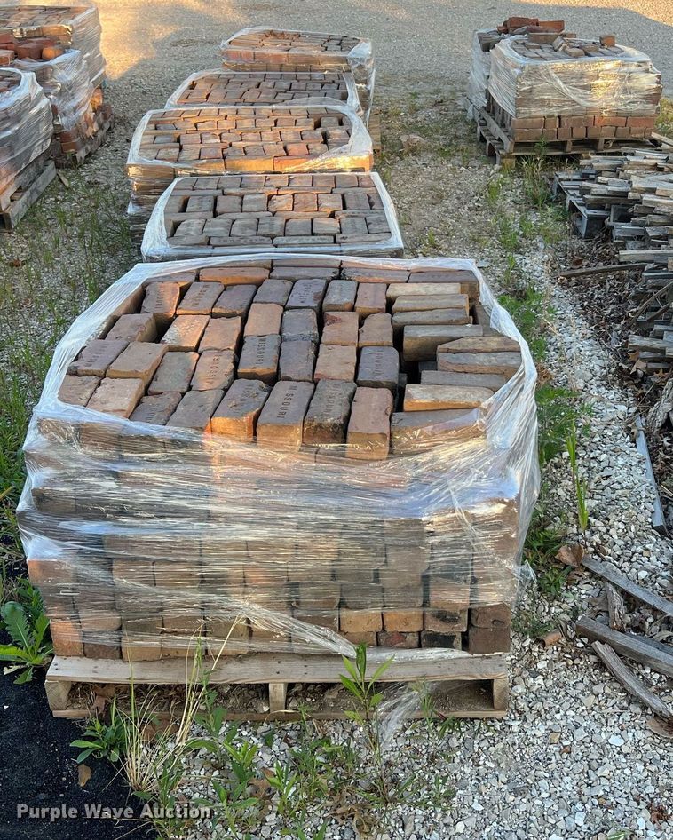 image for item NA9043 (7) pallets of bricks
