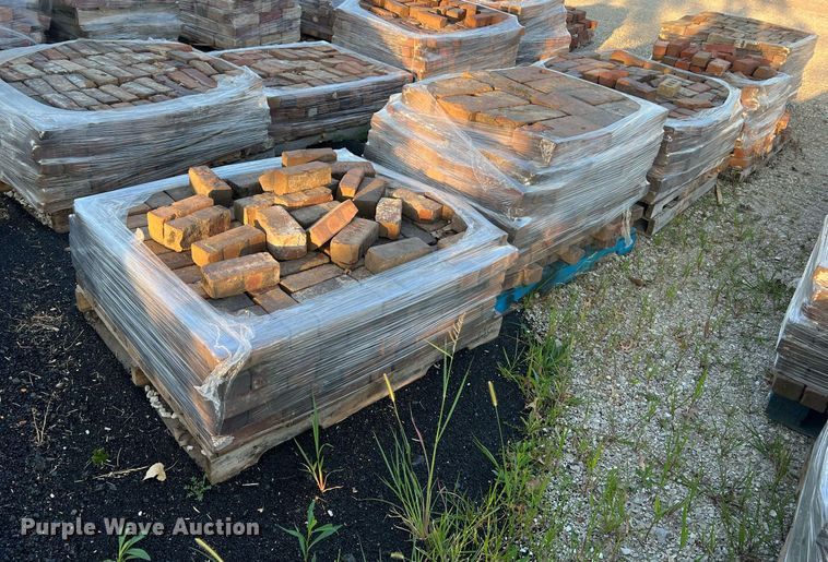 image for item NA9044 (5) pallets of bricks