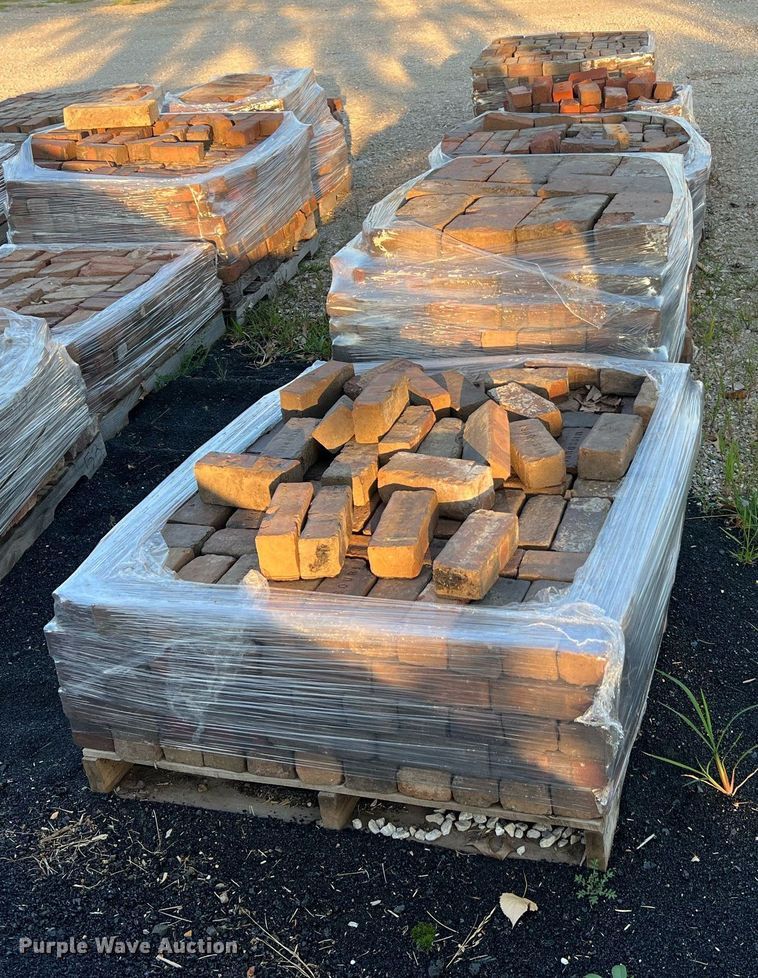 image for item NA9044 (5) pallets of bricks