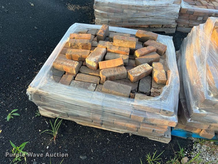 image for item NA9044 (5) pallets of bricks
