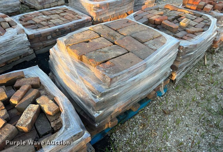 image for item NA9044 (5) pallets of bricks