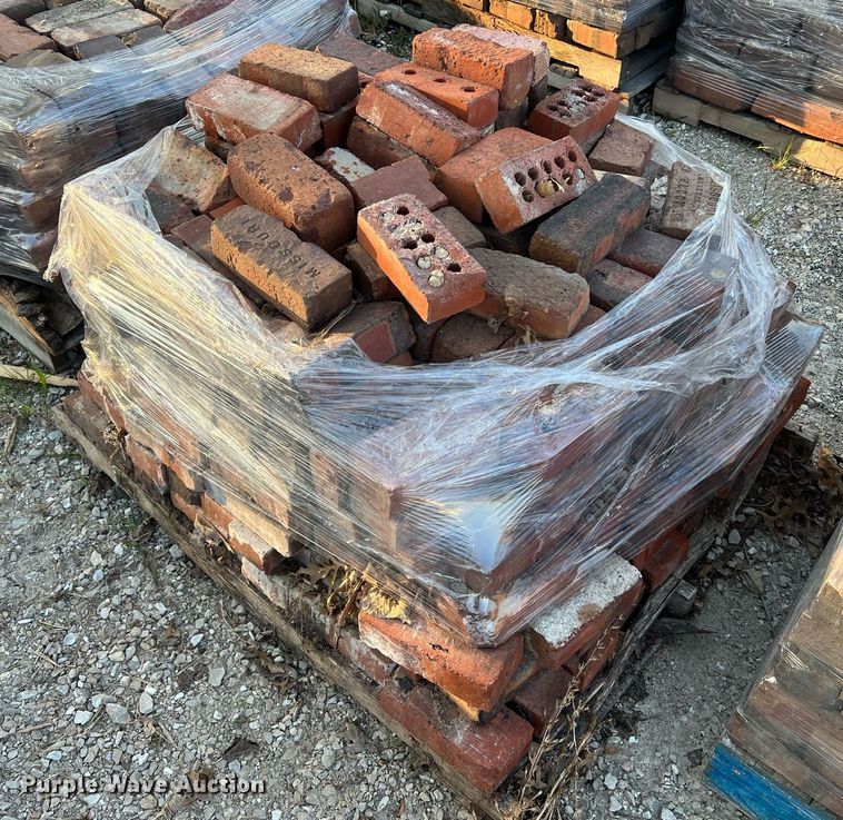 image for item NA9044 (5) pallets of bricks
